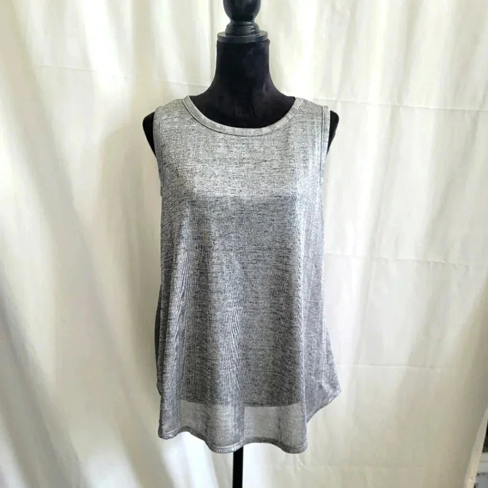 Kim & Cami Silver Metallic Tank Top Shiny Women Blouse Stretch Gray Sleeveless L